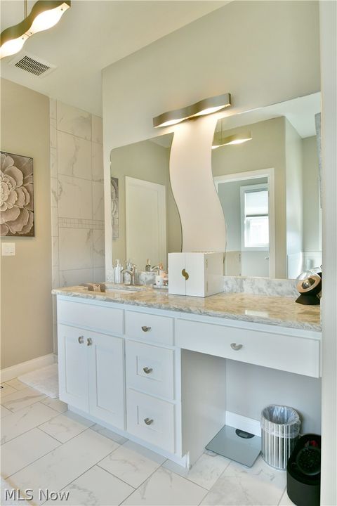 Tiny photo for 4885 Treeline Trail, New Middletown, OH 44442 (MLS # 5188528)