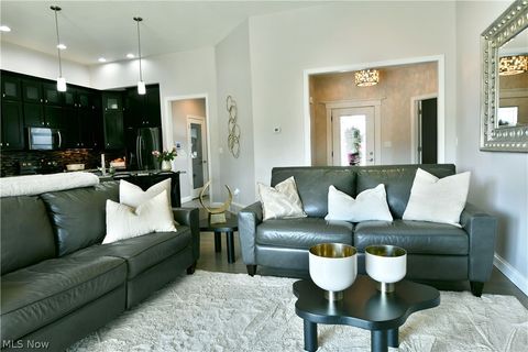 Tiny photo for 4885 Treeline Trail, New Middletown, OH 44442 (MLS # 5188528)