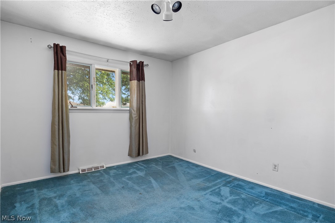 Brooklyn Estate 02 - Residential