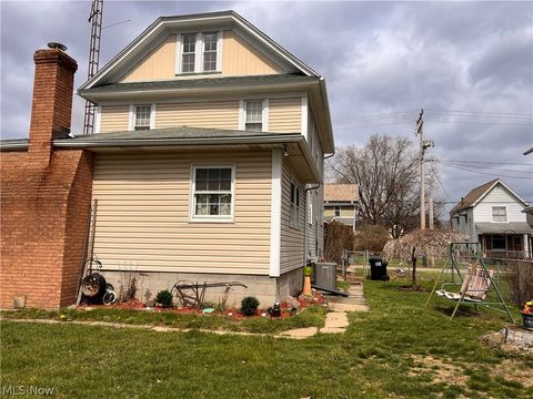 Tiny photo for 189 W Martin Street, East Palestine, OH 44413 (MLS # 5197474)