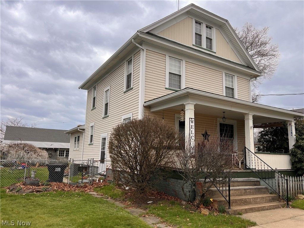 Photo of 189 W Martin Street, East Palestine, OH 44413 (MLS # 5197474)