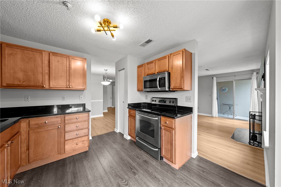 Fox Hollow/Woodhawk Condo Ph 03 - Residential