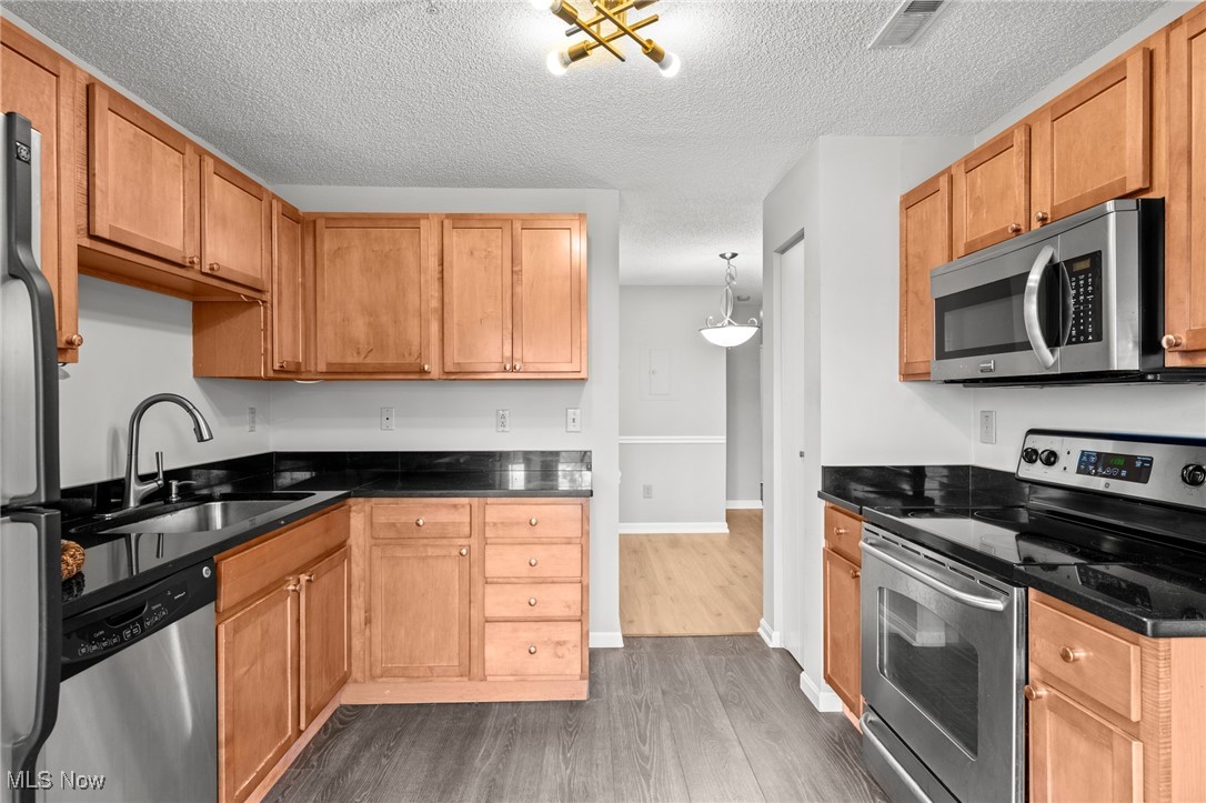 Fox Hollow/Woodhawk Condo Ph 03 - Residential