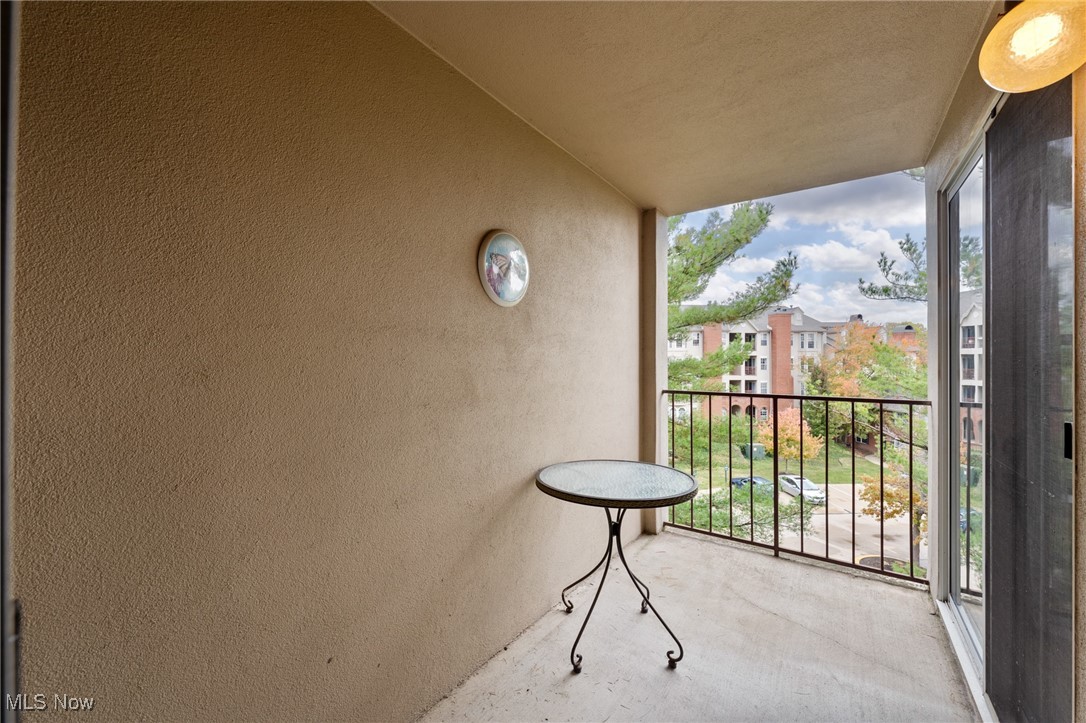 Fox Hollow/Woodhawk Condo Ph 03 - Residential