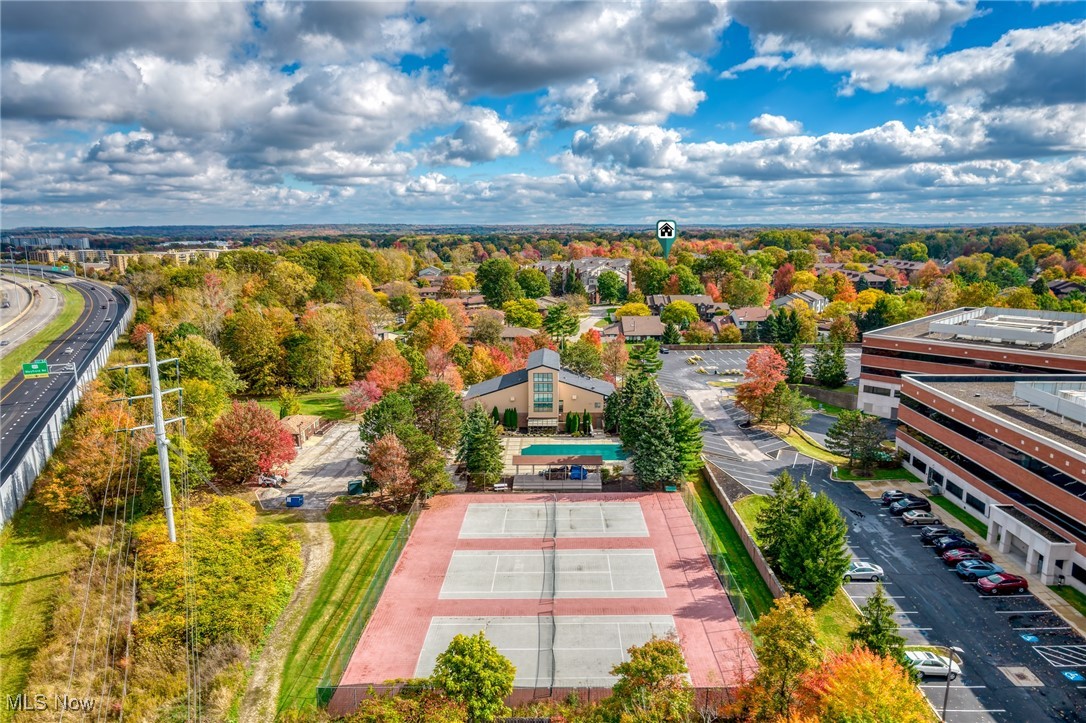 Fox Hollow/Woodhawk Condo Ph 03 - Residential