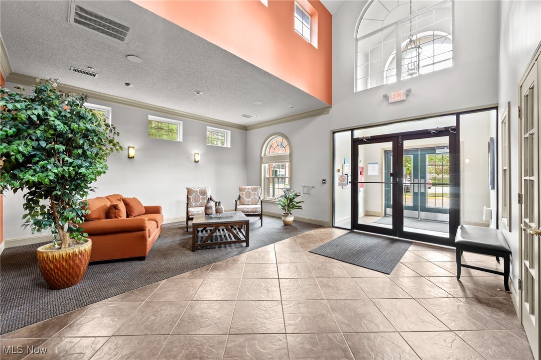 Fox Hollow/Woodhawk Condo Ph 03 - Residential