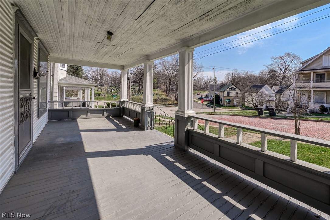 Lorenzo Hall - Residential