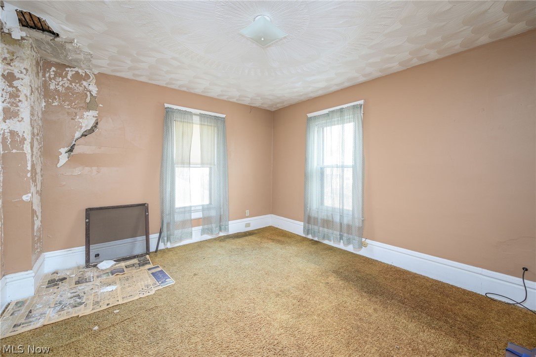 Lorenzo Hall - Residential