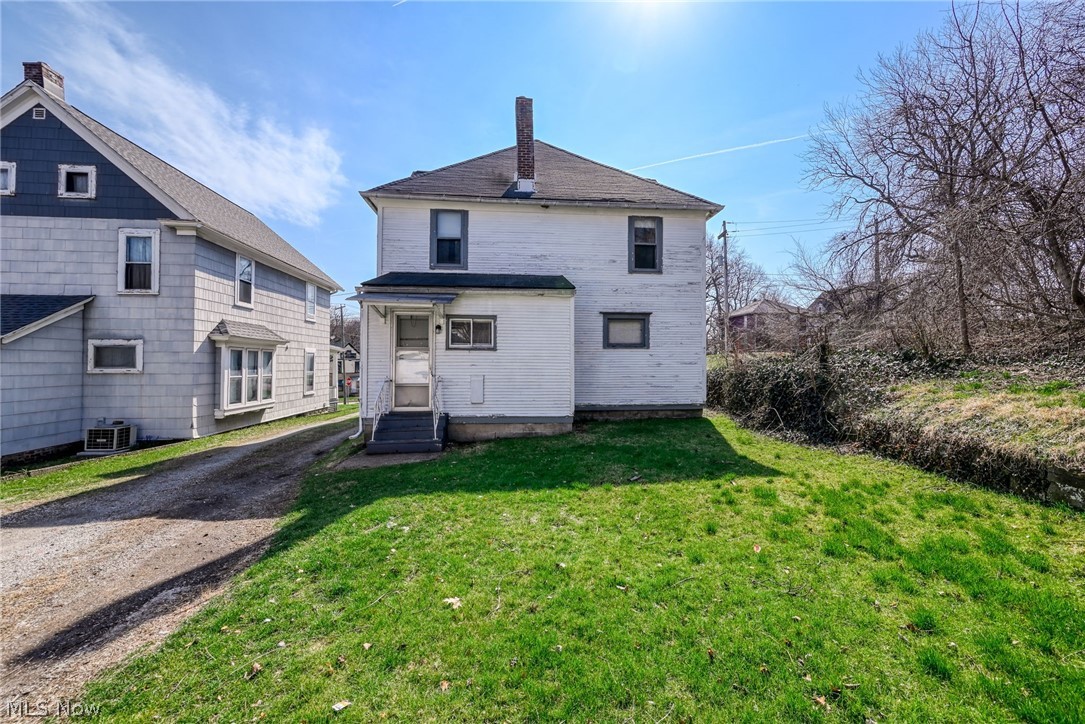 Lorenzo Hall - Residential