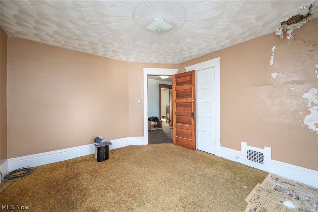 Lorenzo Hall - Residential