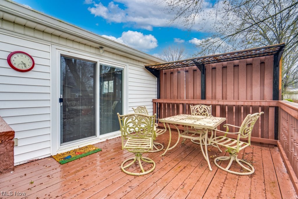 3889 Neville Drive, Kent, Ohio image 7