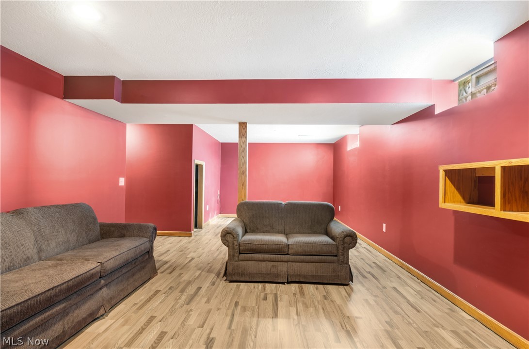 South Laurens Drive - Residential