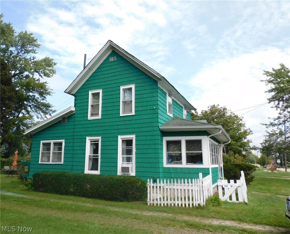1817 W 4th Street