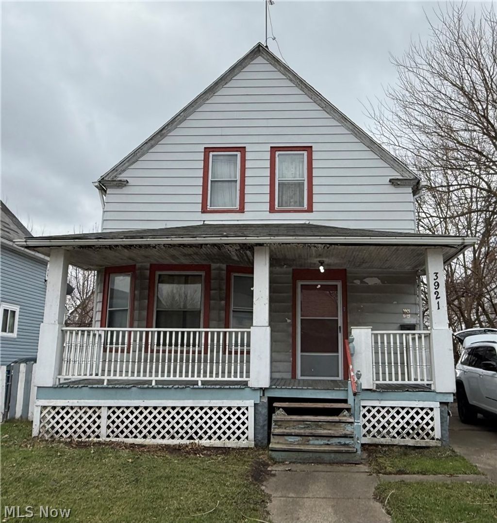 Photo of 3921 Poe Avenue, Cleveland, OH 44109 (MLS # 5214010)