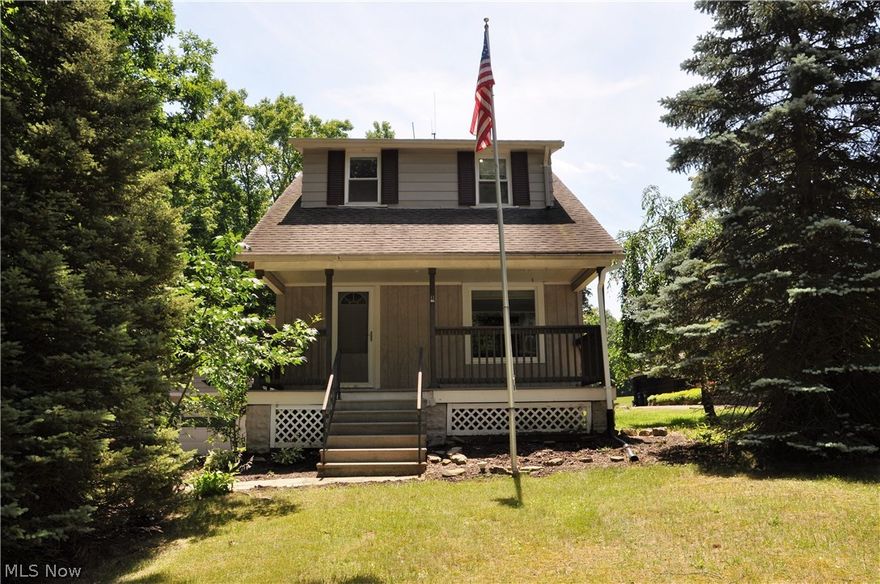 Location, Location, Location! This amazingly cared for and updated open-floor plan home is an outdoor enthusiast’s dream.  The property offers more than ¾ of an acre with scenic, wooded views; large open outdoor space for entertaining; and is just about as close as you can get to Cuyahoga Valley National Park without actually being in the park! Only minutes away are the City of Independence civic center and pool, Cuyahoga Valley Railroad Rockside Station, Towpath Trails, Ohio & Erie Canal Exploration Center, restaurants, shopping, clinics, freeway access, and so much more. The home also offers a remodeled kitchen with included Stainless Steel appliances, an updated bathroom upstairs, beautiful hardwood floors, newer roof (2008), newer windows (2004), furnace (2007), as well as a one-year home warranty! Please see photos for a map showing location of this property in reference to the Cuyahoga Valley National Park boundaries. Schedule your showing today!