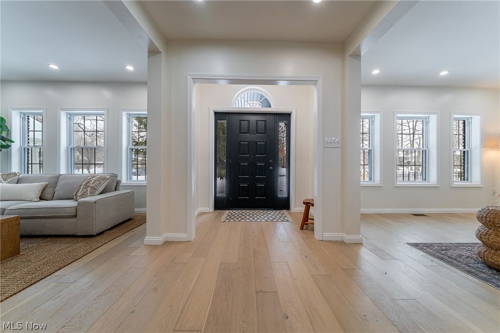 Photo of 2124 Lamberton Road, Cleveland Heights, OH 44118 (MLS # 5198657)