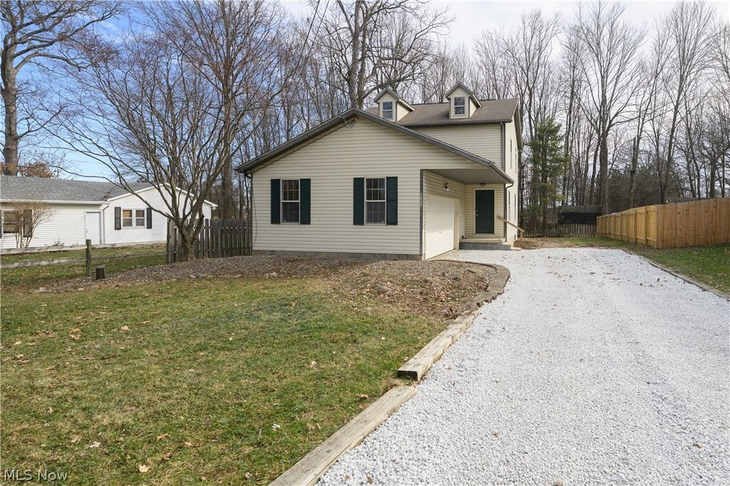 Photo of 3025 Lamb Drive, Coventry, OH 44319 (MLS # 5190402)