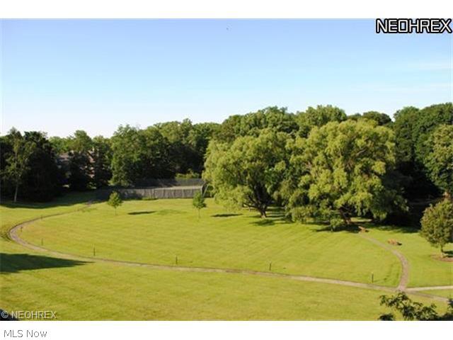 2 Bratenahl Place - Residential