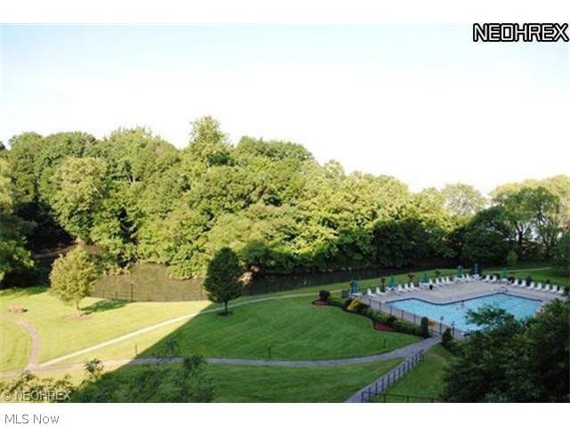 2 Bratenahl Place - Residential