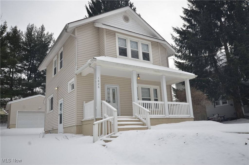 Photo of 1826 Hillside Terrace, Akron, OH 44305 (MLS # 5178857)