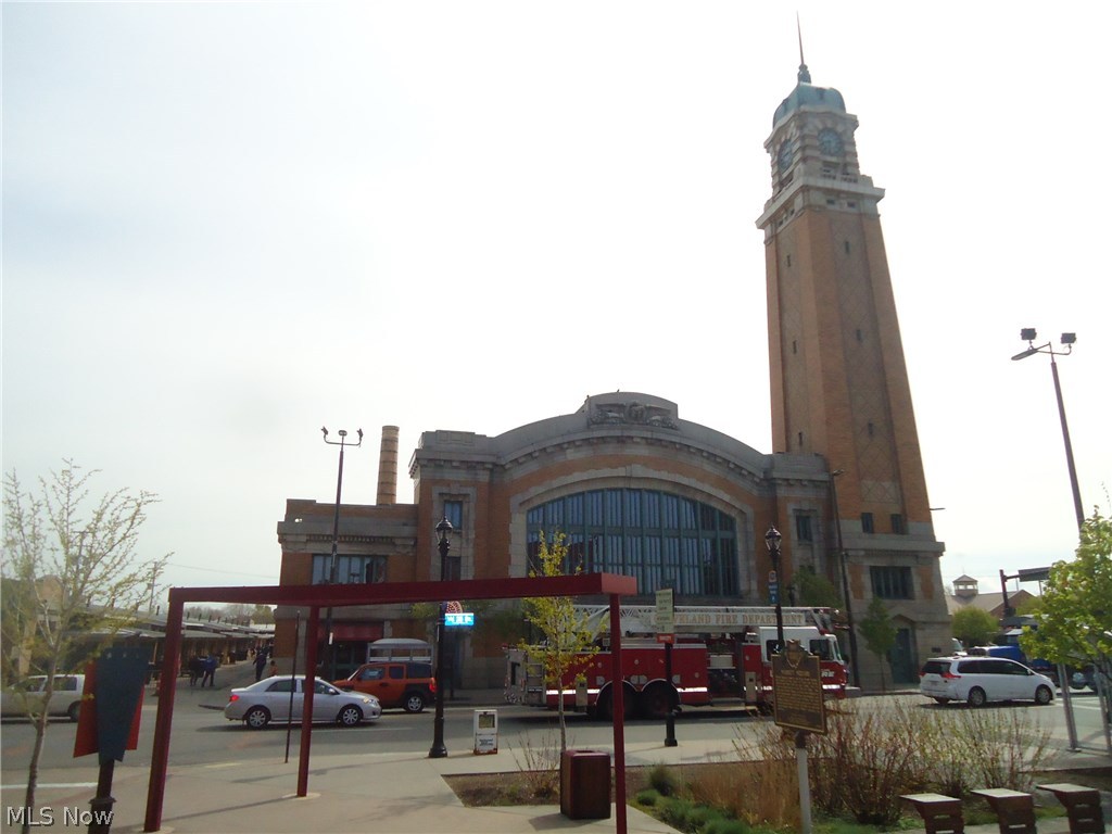 Fries & Schuele Condo - Residential