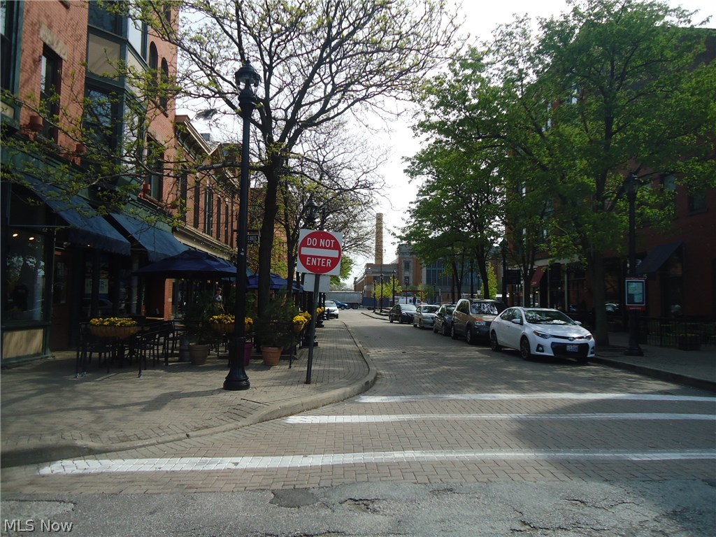 Fries & Schuele Condo - Residential