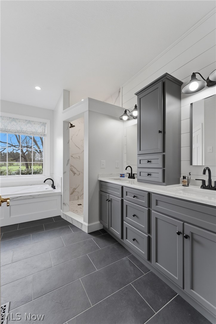 Chippewa Land & Dev - Residential