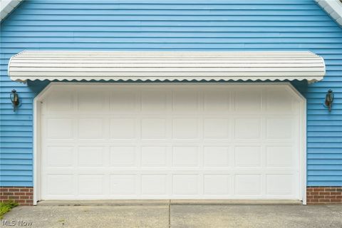 Tiny photo for 5882 Indian Creek Circle NW, Canton, OH 44718 (MLS # 5216913)
