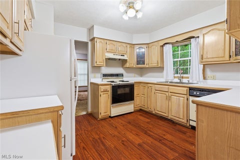 Tiny photo for 5882 Indian Creek Circle NW, Canton, OH 44718 (MLS # 5216913)