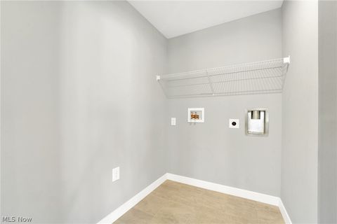 Tiny photo for 113 W Spring Drive, Elyria, OH 44035 (MLS # 5190678)