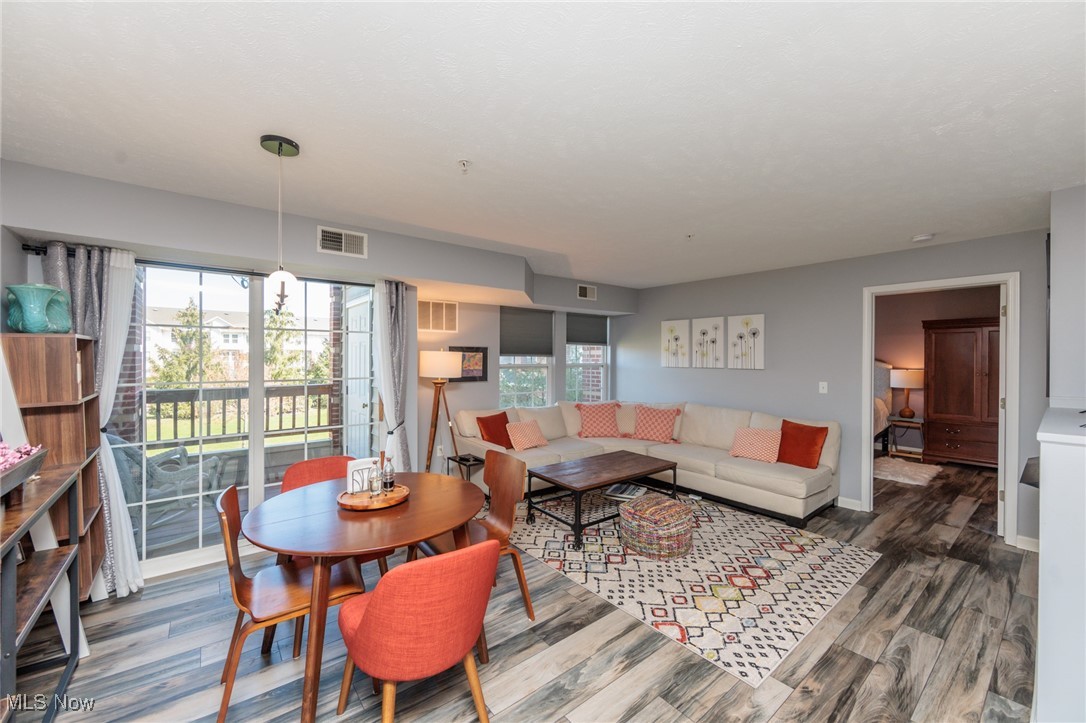 23004 Chandlers Lane #225, Olmsted Falls, Ohio image 2