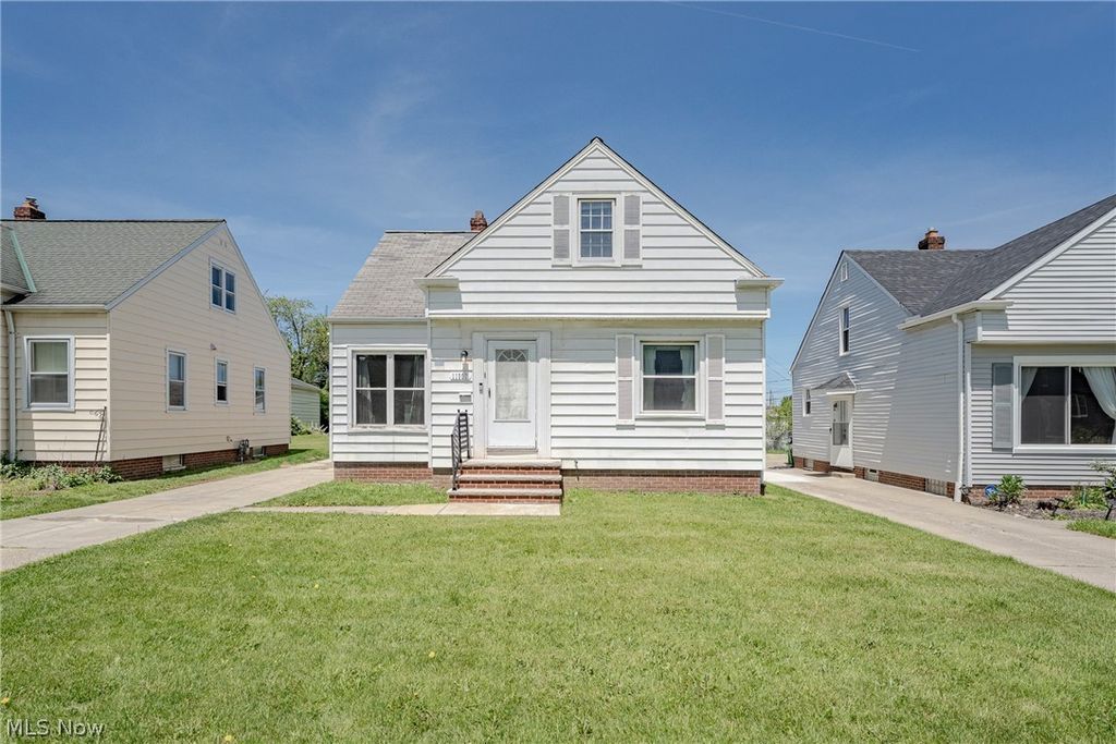 Photo of 11007 Wallingford Avenue, Garfield Heights, OH 44125 (MLS # 5212141)