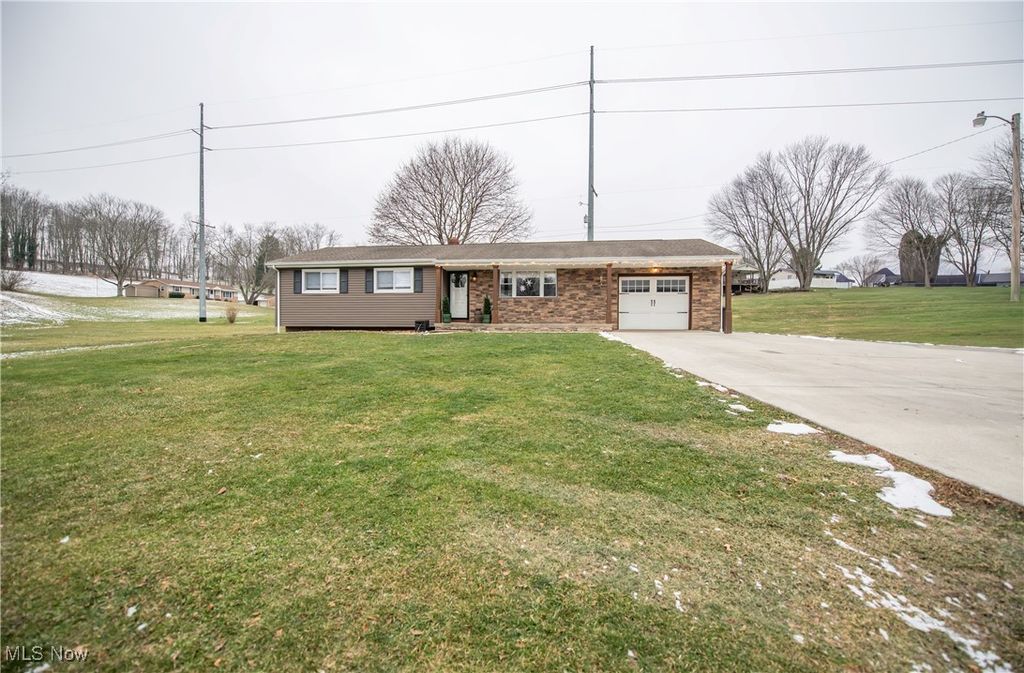 Photo of 6045 Cleveland Avenue SE, East Sparta, OH 44626 (MLS # 5177242)