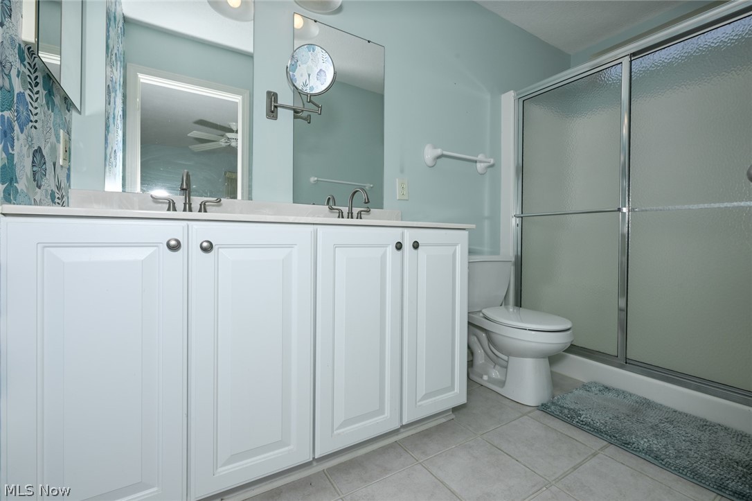 Ridgewood Falls Condo - Residential