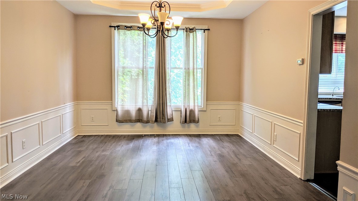 Wellesley Chase 01 04 - Residential Lease