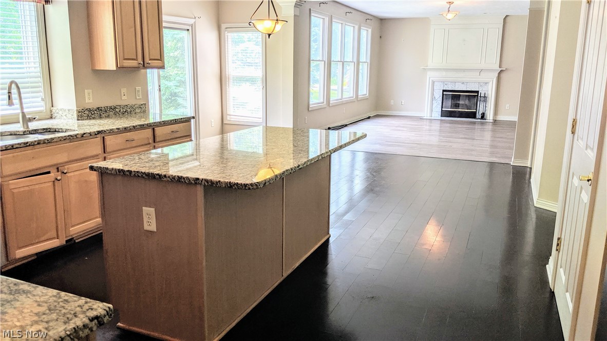 Wellesley Chase 01 04 - Residential Lease