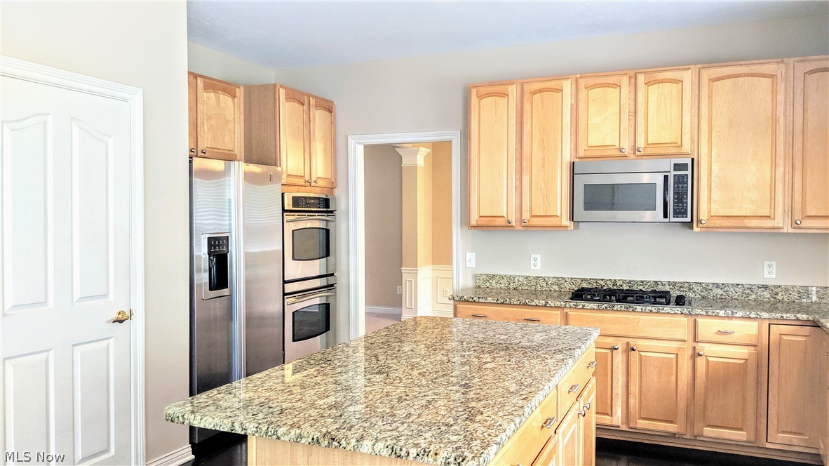 Wellesley Chase 01 04 - Residential Lease