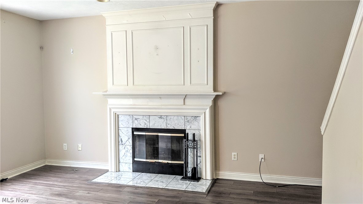 Wellesley Chase 01 04 - Residential Lease