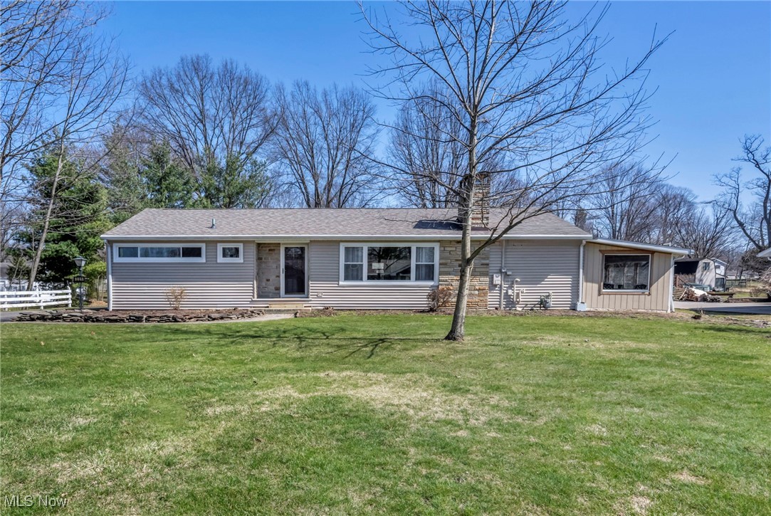 221 Pepperidge Drive, Geneva, Ohio image 2