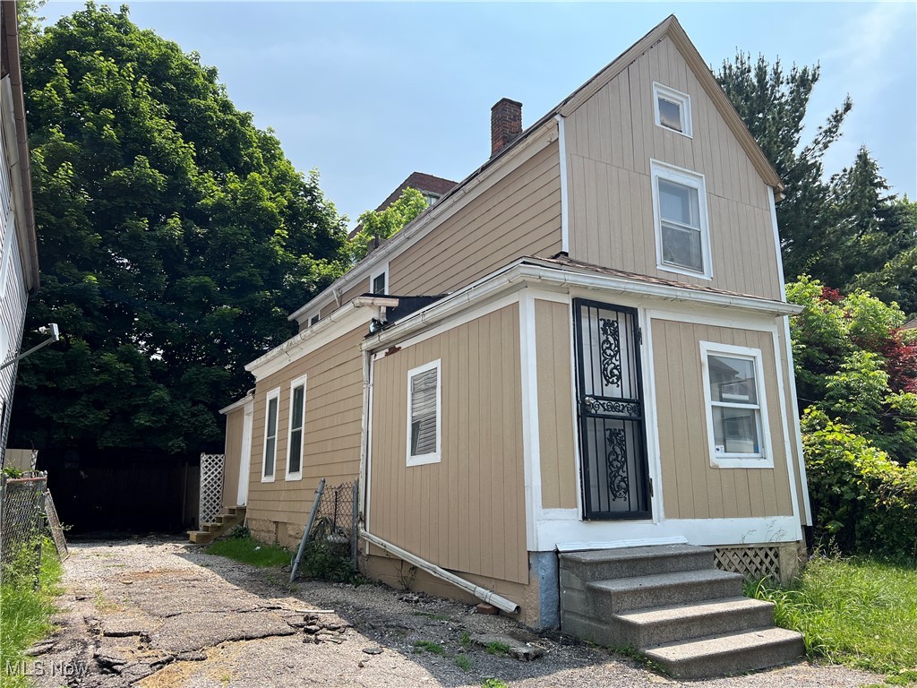 519 E 103rd Street
