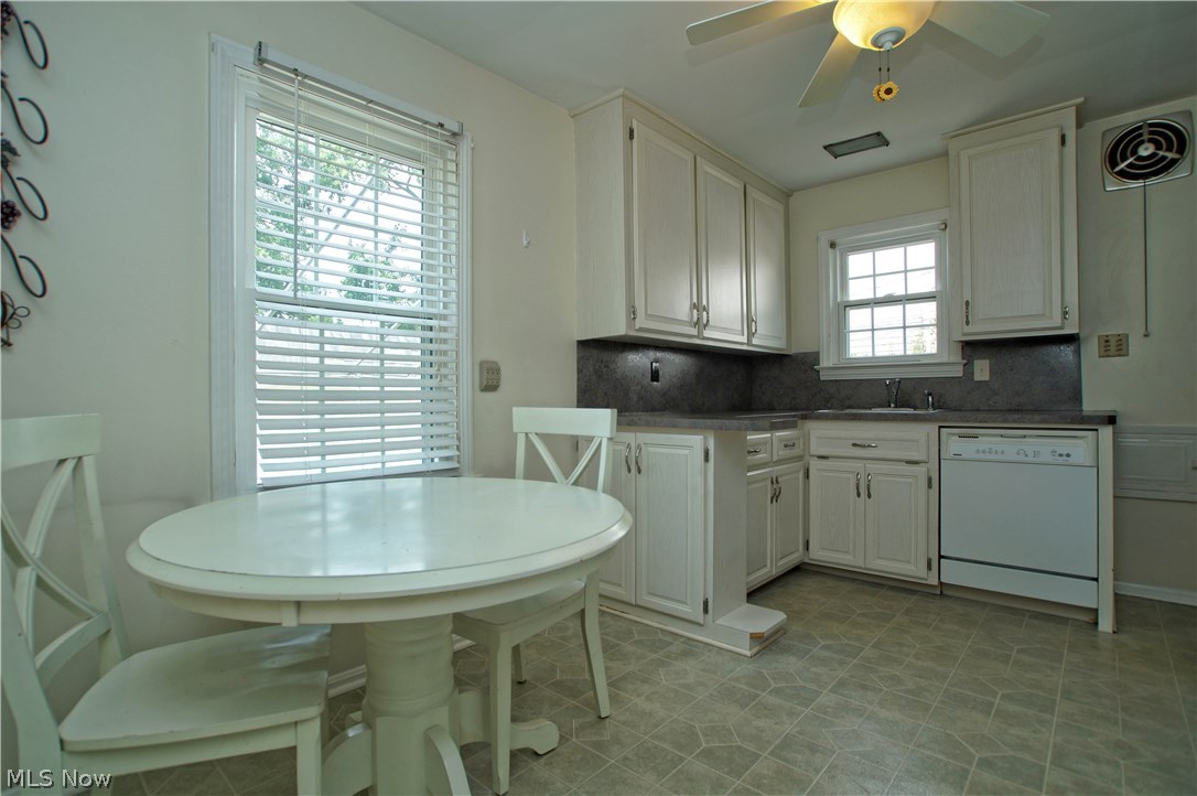 Walter H Telling Broadfield Su - Residential