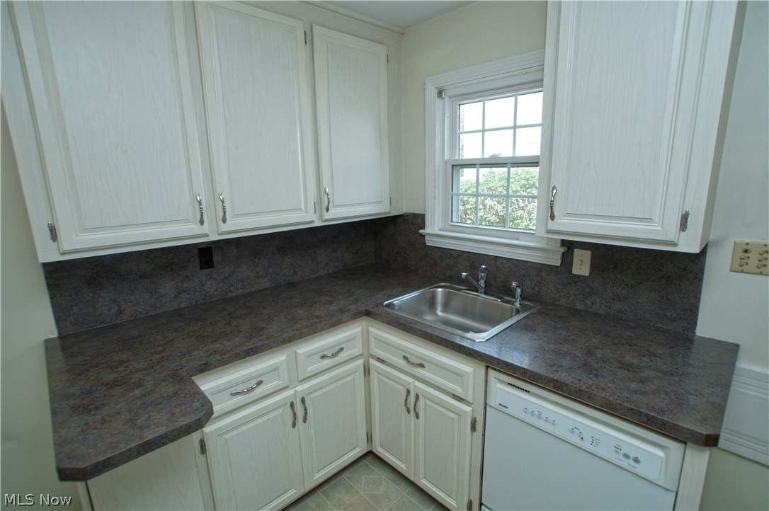 Walter H Telling Broadfield Su - Residential