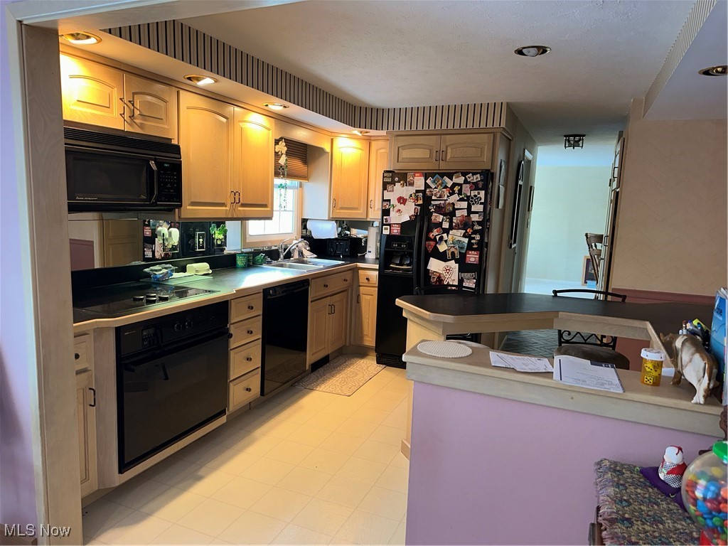 Key Harbor Lagoons - Residential