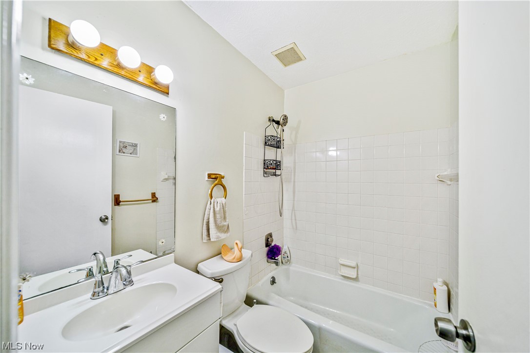 Euclid Manor - Residential