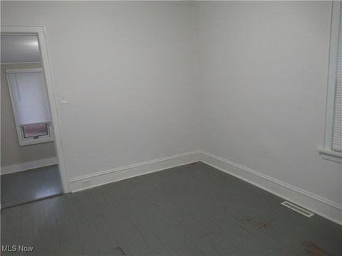 Tiny photo for 3754 W 130th Street, Cleveland, OH 44111 (MLS # 5178375)