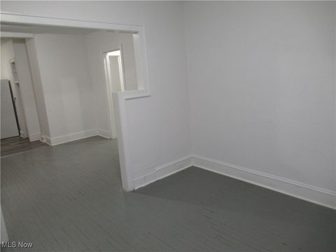 Tiny photo for 3754 W 130th Street, Cleveland, OH 44111 (MLS # 5178375)