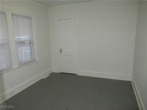 Tiny photo for 3754 W 130th Street, Cleveland, OH 44111 (MLS # 5178375)