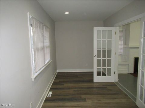 Tiny photo for 3754 W 130th Street, Cleveland, OH 44111 (MLS # 5178375)