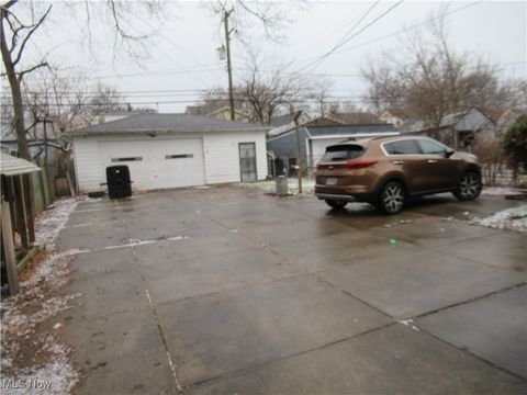 Tiny photo for 3754 W 130th Street, Cleveland, OH 44111 (MLS # 5178375)