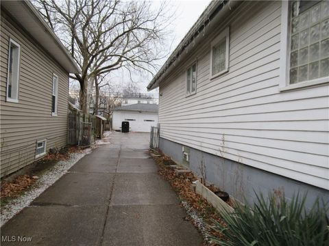Tiny photo for 3754 W 130th Street, Cleveland, OH 44111 (MLS # 5178375)